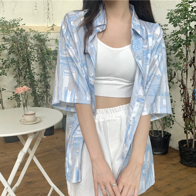 

Голубая дизайнерская рубашка CZJMS с принтом, свободная универсальная Студенческая рубашка с отложным воротником и коротким рукавом, Повседн...