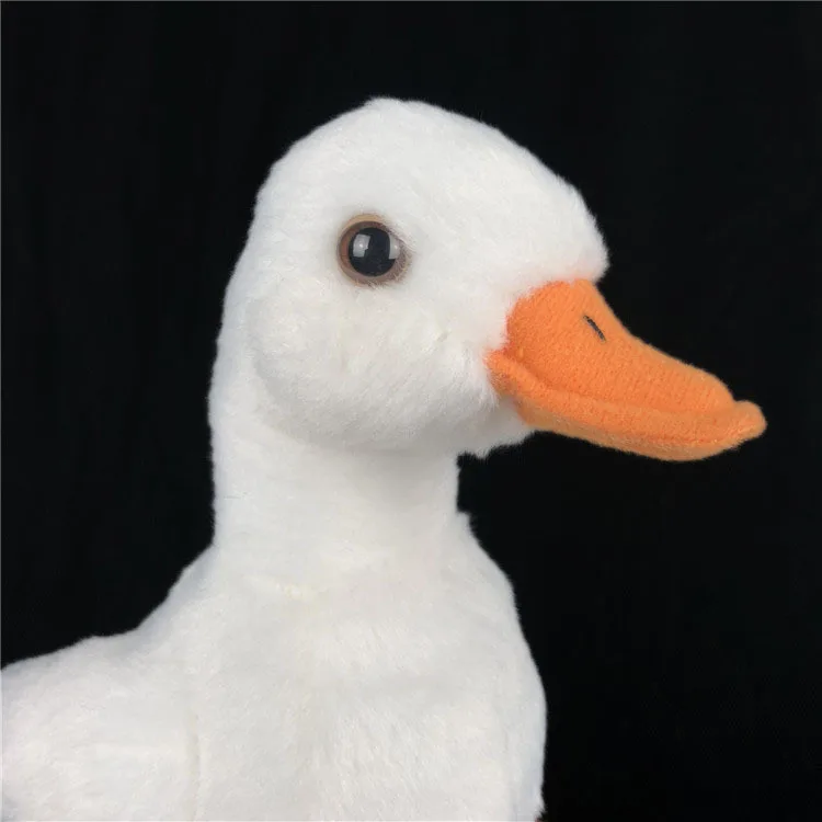 Маленькая милая игрушка в виде белой утки плюшевая подарок на день рождения