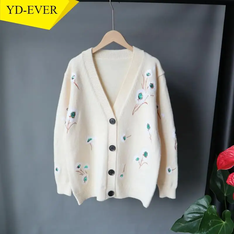 Женский трикотажный кардиган корейский свитер с цветочной вышивкой и блестками