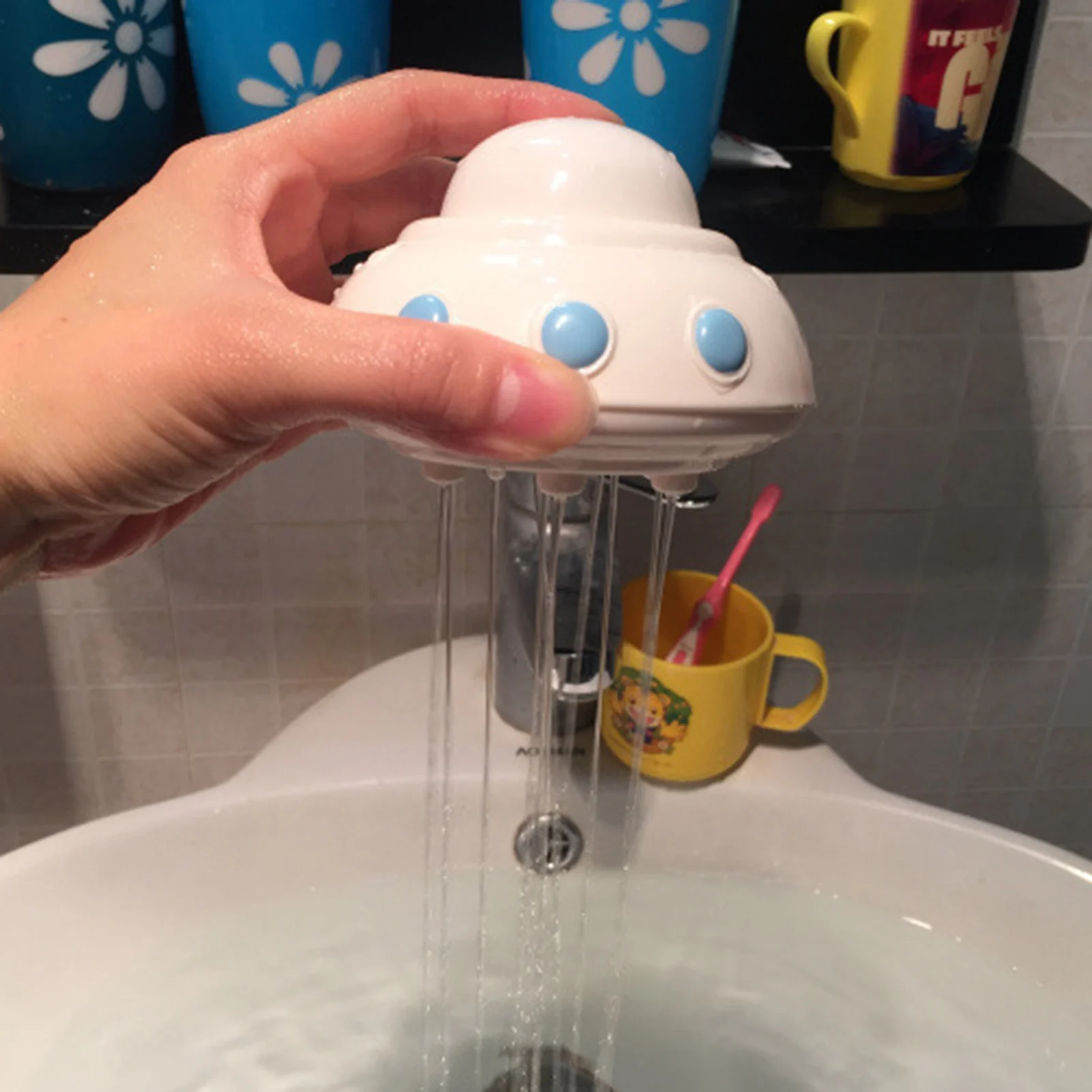 

Kids Bath Toy Water Beach Baby Toys Plastic Watering Swimming Water Toys Cute Flying Saucer Sprinkler For Children Shower Game