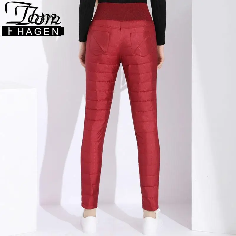 Классические зимние брюки на утином пуху женские утепленные бархатные черные