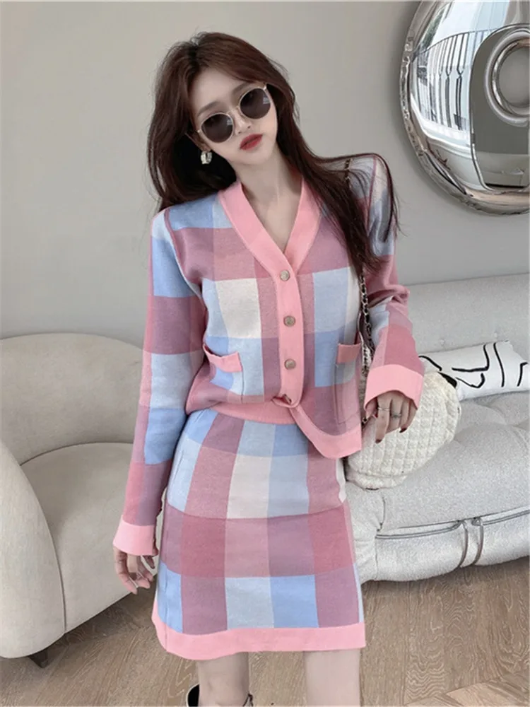 

Set Spring Autumn New Fashion Color Matching Short V-Neck Cardigan Top High Waist A-Line Skirt Knitting Two Piece Set Women's