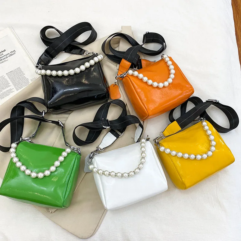 

2021 Hot Crossbody Bags For Women Patent leather Mini Candy Color Messenger Bag For Simple Shoulder Bags Designer Purse
