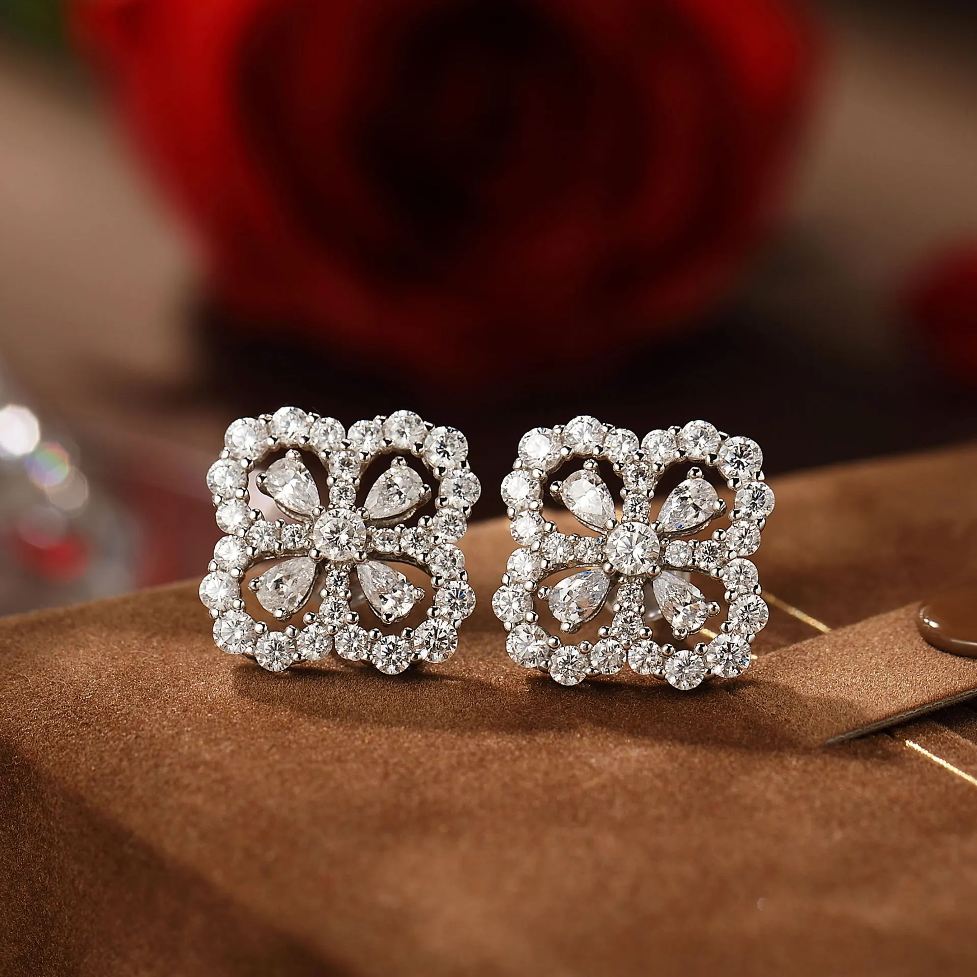 

Clover Earrings for Women Sterling S925 Silver Simple ins Style