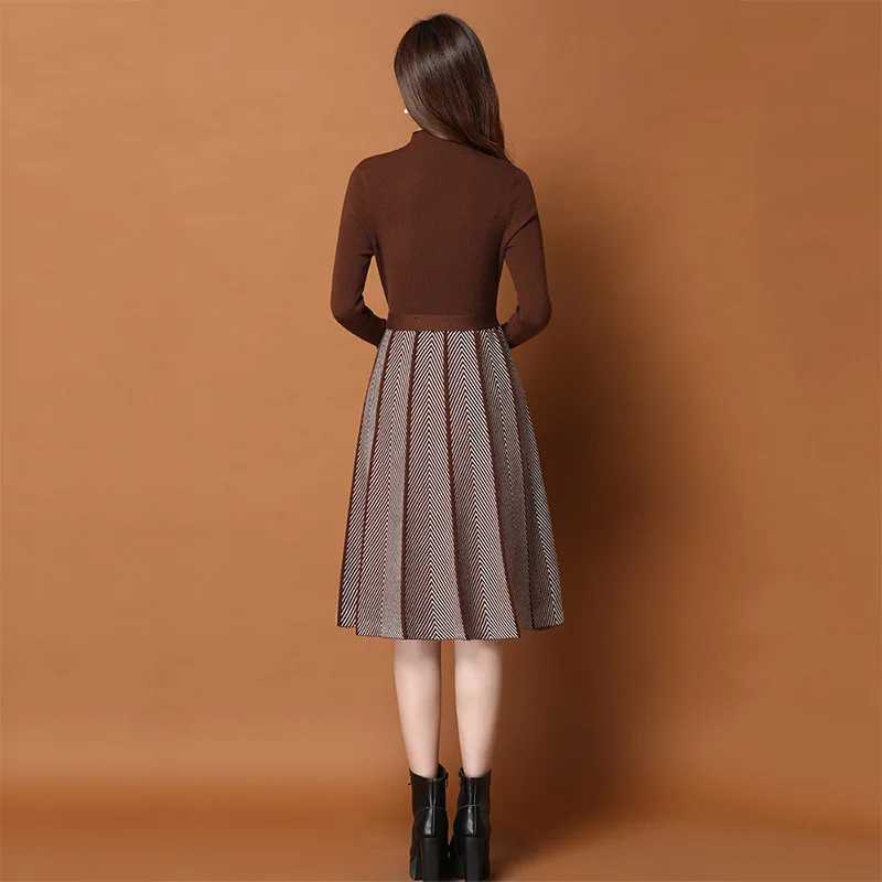 Женский трикотажный свитер в полоску облегающее осеннее платье с подолом