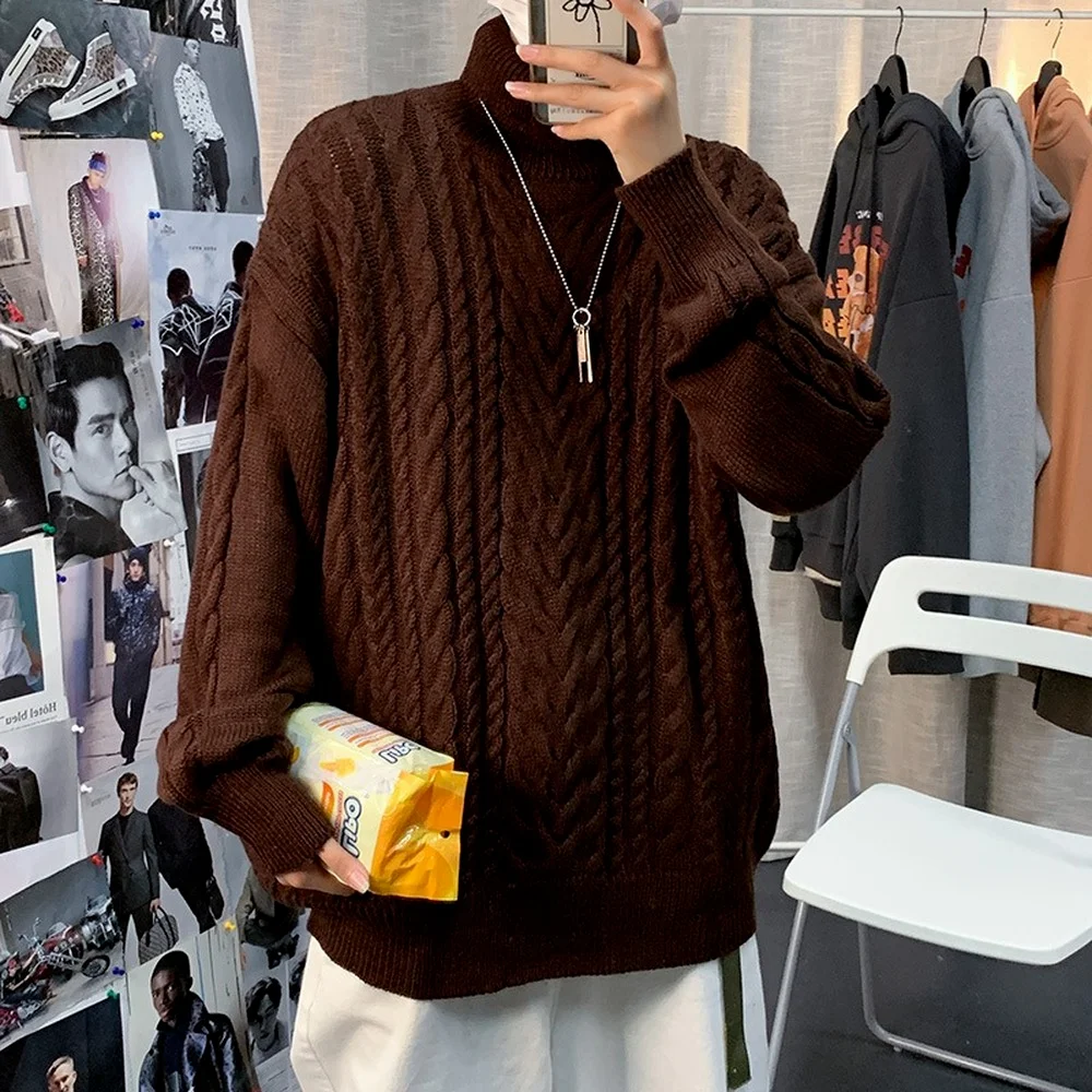 Свитер Мужской трикотажный белый с высоким воротником и длинным рукавом в