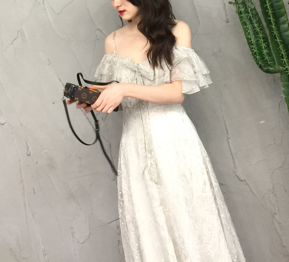 Платье женское винтажное с открытыми плечами шифоновое на бретельках длинное