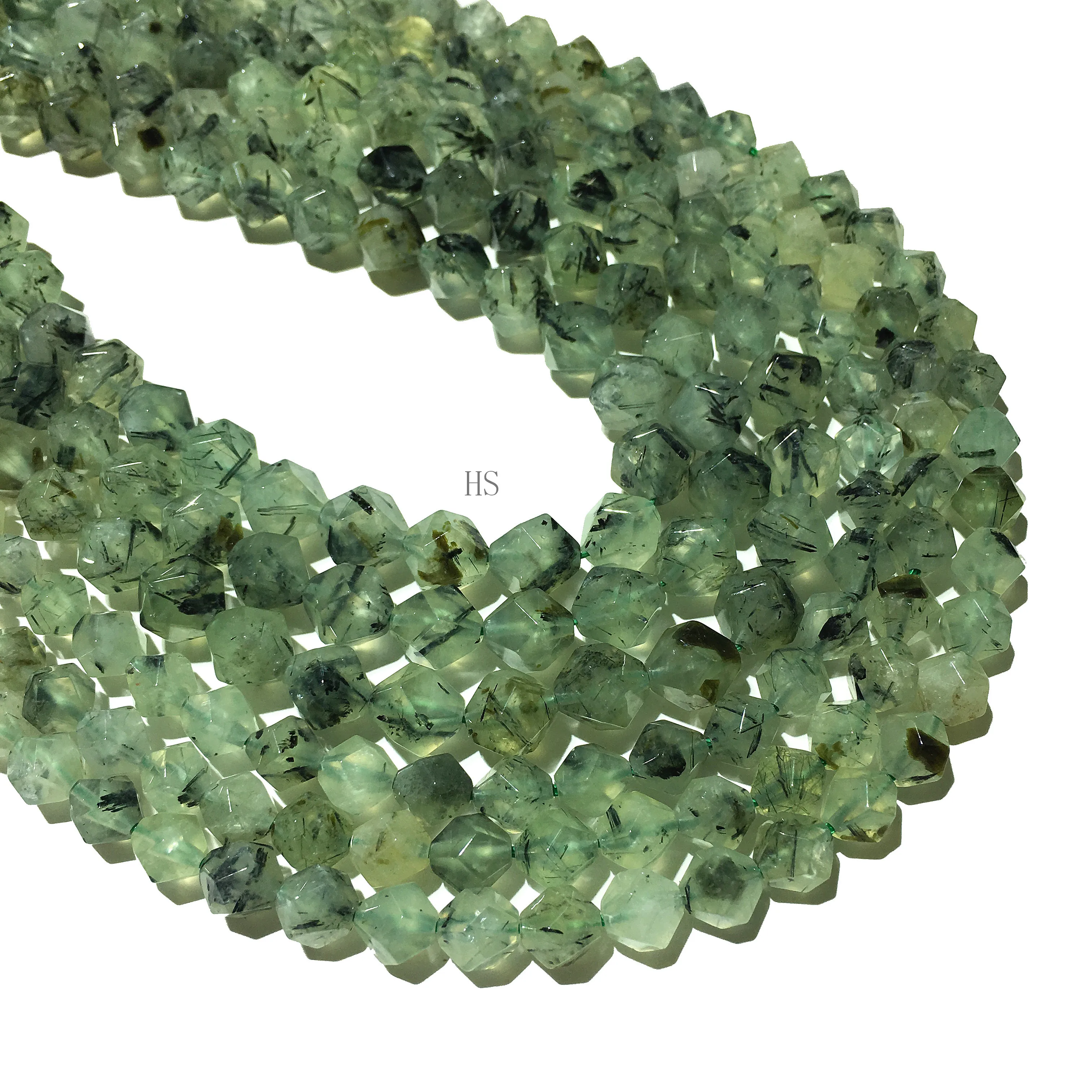 Круглые бусины граненого зеленого Prehnite незакрепленные с лечебной энергией для