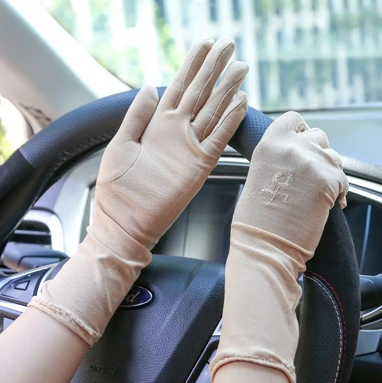 Перчатки женские солнцезащитные с вышивкой тонкие эластичные митенки средней