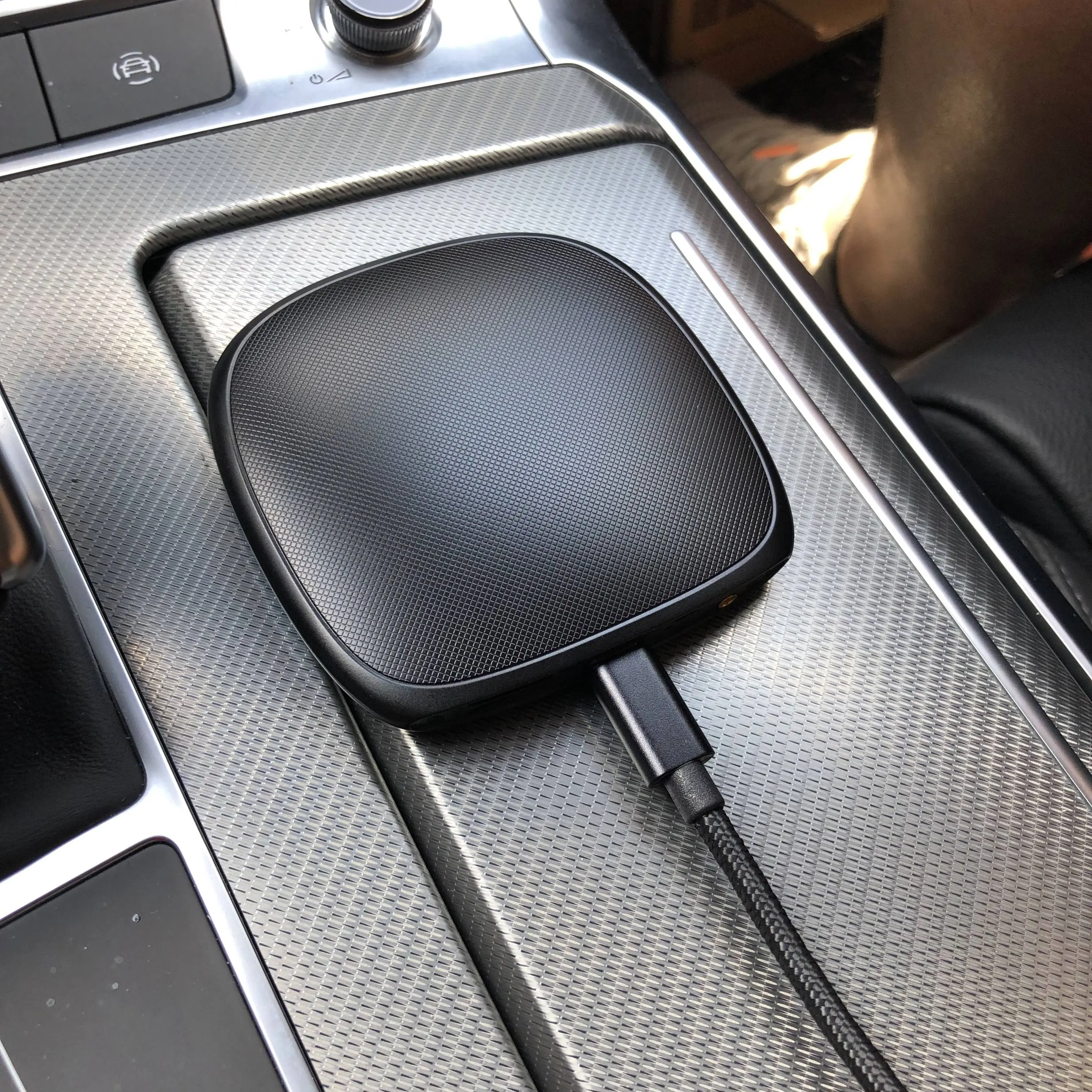 NAVLYNX ApplePie Mini Qualcomm 4 + 64 Беспроводная 4G сеть Sim CarPlay AI Box для Ford Cadillac GMC Chevrolet Jeep Jaguar