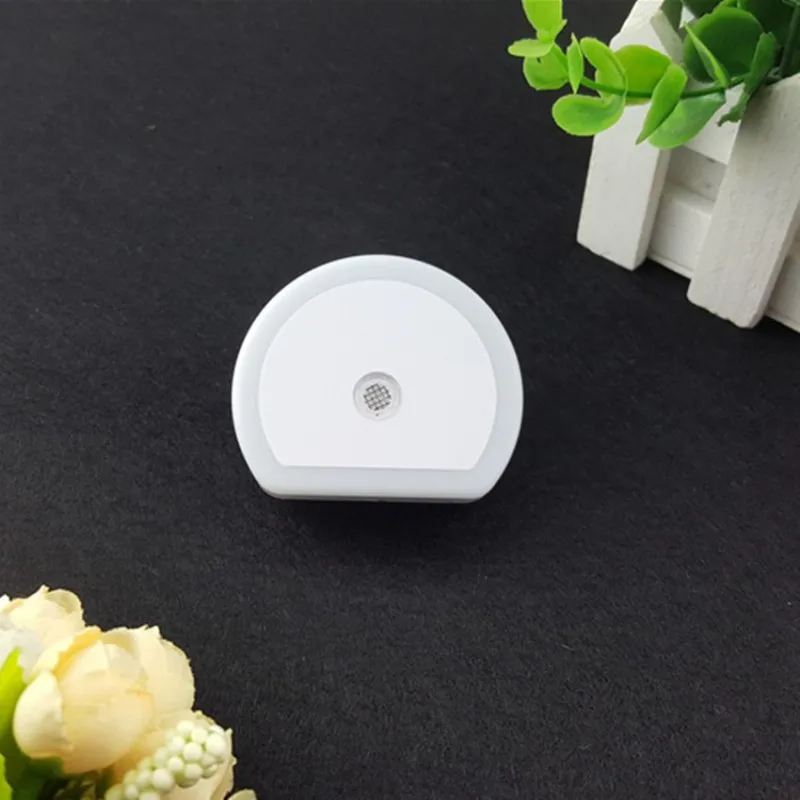 

Светодиодный ночсветильник с зарядным устройством и двумя USB-портами, сенсорное управление светильник, настенная лампа для спальни, домашн...