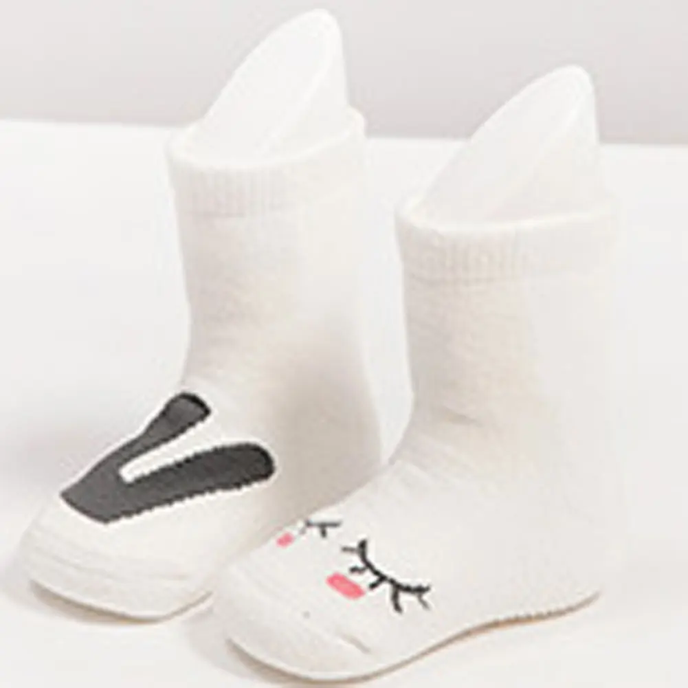 

NEW Winter AutumnChildren Baby Cotton Short Socks Kids Thicken Anti-slip Animal Print Kids White M for baby 1-3 yesrs old