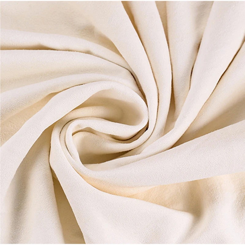 Впитывающее быстросохнущее полотенце из натуральной замши 30 х30 см для мытья