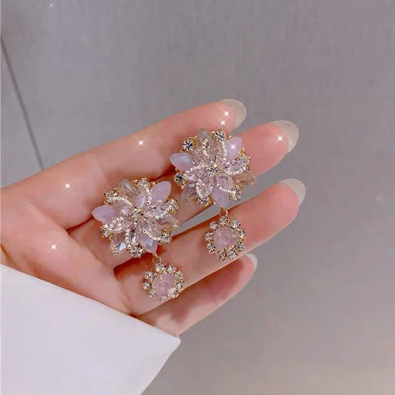 

New Charming Delicate Flower Modelling Earring Zirconia Jewelry