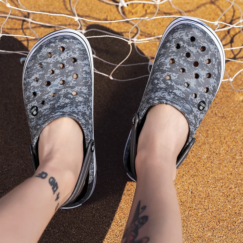 

Men Camouflage Clogs Sandals Lightweight Rubber Garden Shoes for Men Summer Casual Flat Beach Water Shoes Outdoor Slippers