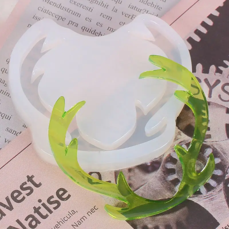

Crystal Epoxy Resin Mold Christmas Elk Hairpin Pendant Casting Silicone Mould