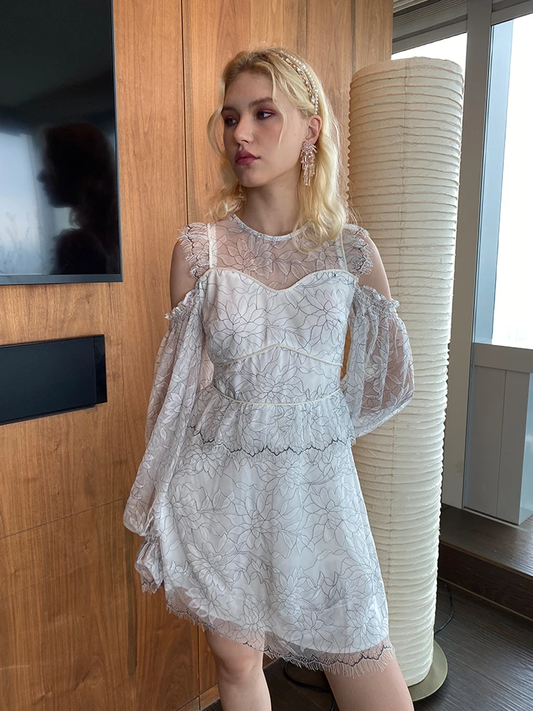 

Net Summer Yarn Ladies Lace Hollow Sexy Mini Pleated Dress 2021New Ladies' Ruffle Sleeve Fashion Party Pompous Tutu Bing XL