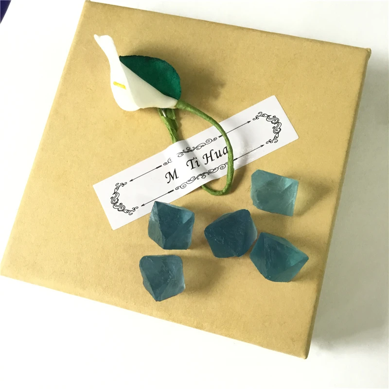 Природный Кристалл синий флюорит октаhdron сырой камень руды кулон октаэдрон