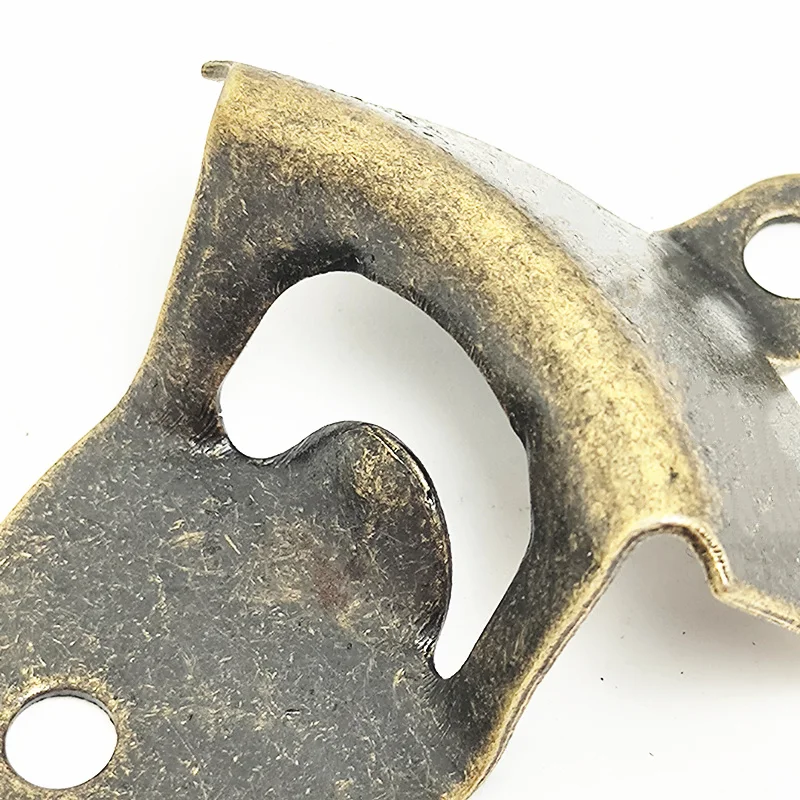 

2pcs Vintage Retro Kitchen Beer Bottle Opener Rustic Cast Iron Wall Mounted Open Tool Home Accessories Supplies Bar Gift