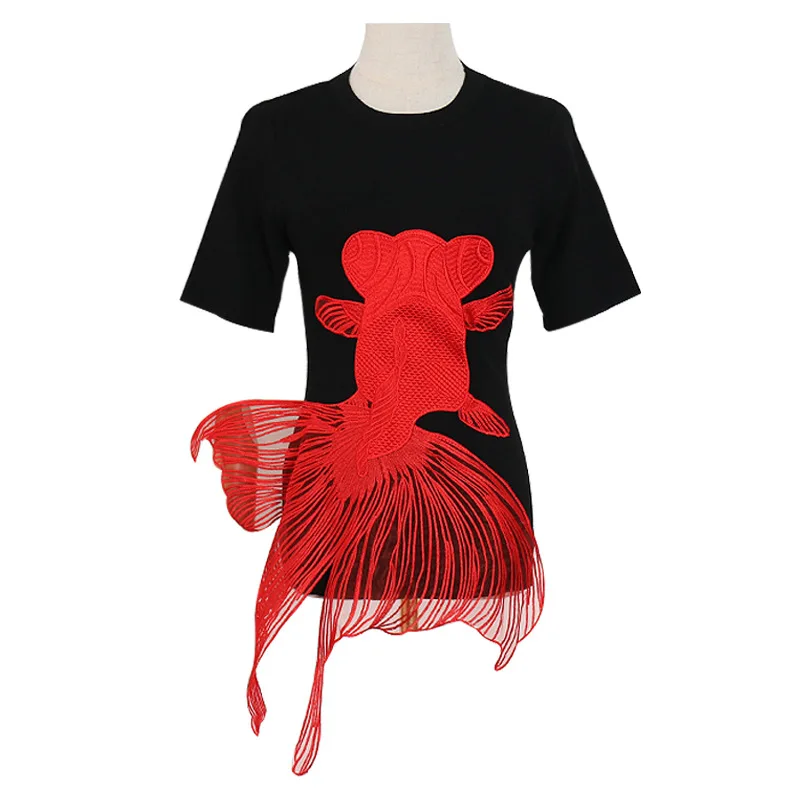 

Summer new wind creative embroidery red goldfish stitching pullover knit short sleeve shirt women