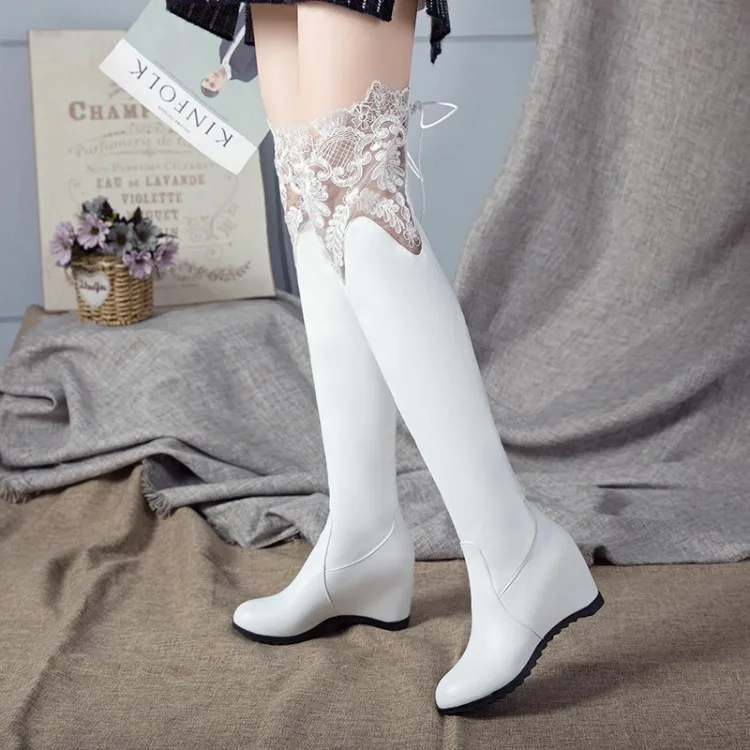 Сапоги до колена на высоком каблуке эластичные белые | Обувь