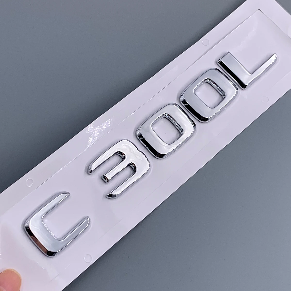 Оригинальный размер 1:1 эмблема заднего хвоста автомобиля с номером буквы стикер