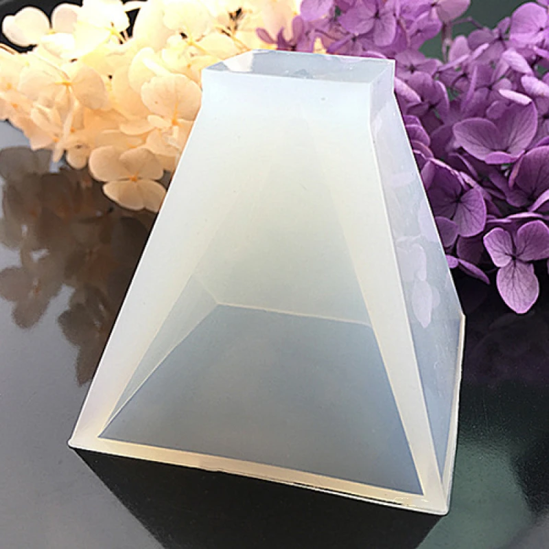 

Triangle DIY Silicone Moldsfor Resin Pyramid Shape Casting Molds UV Resin Epoxy Resin Dried Flower for Jewelry Making Trapezoid