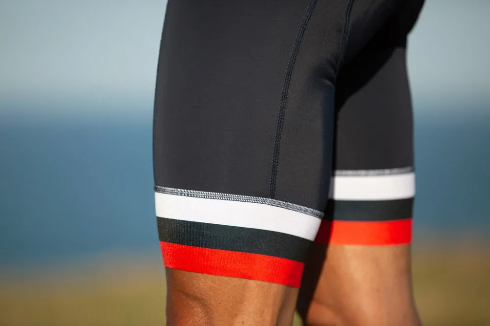

SPEXCEL 2019 New Pro team aero Lightweight Short sleeve cycling jersey and bib shorts high quality 4D gel pad italy miti leg