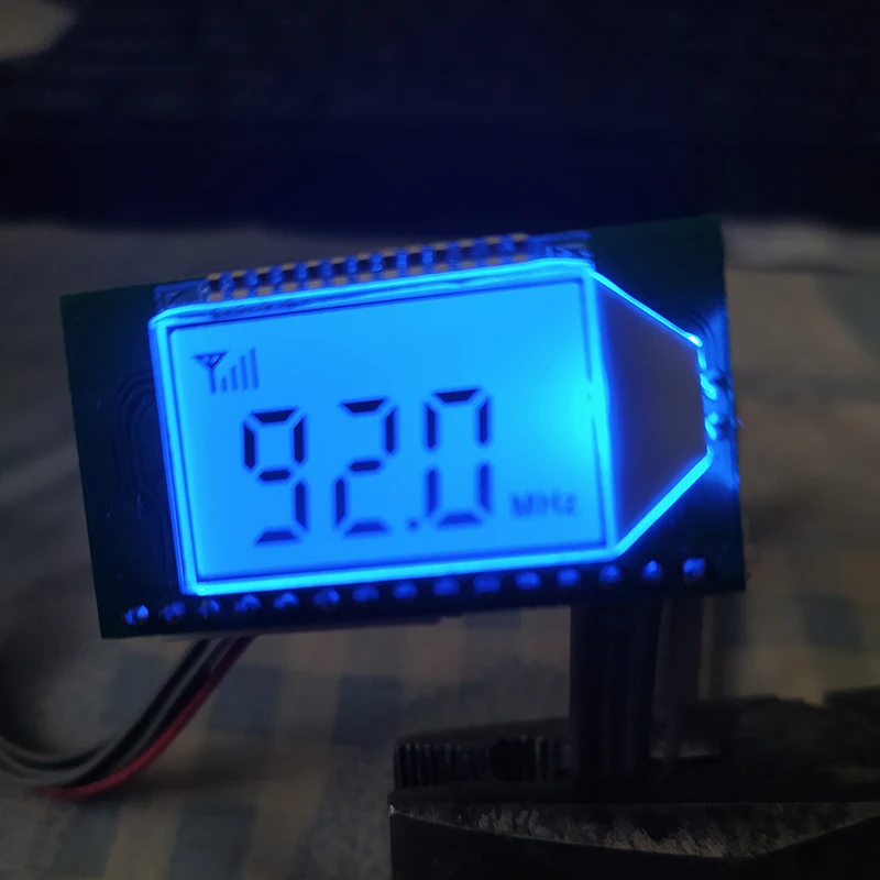 Digital Stereo FM Radio Receiver Module 76-108MHz Frequency Modulation DSP PLL Auto Storage Digital Noise Reduction DC 3-5V