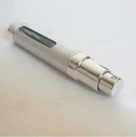 

Refillable 12ml Sub-bottled Metal Spray Window Split Perfume Bar Portable Empty Aluminum Bottle 10PCS/LOT