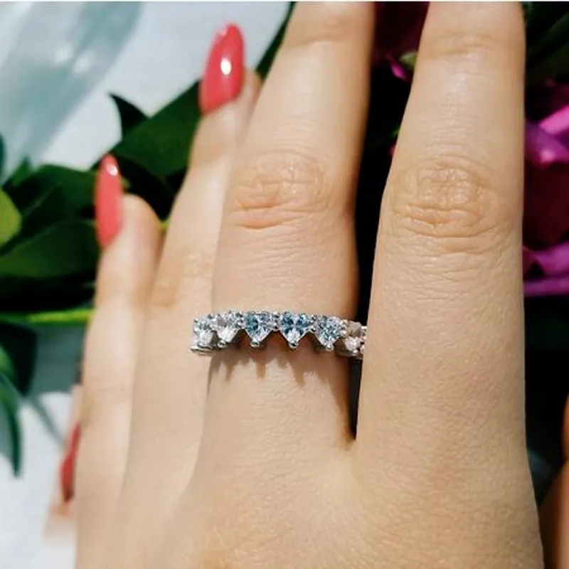 В форме сердца кольца реальные 925 стерлингового серебра AAAAA синтетический фианит