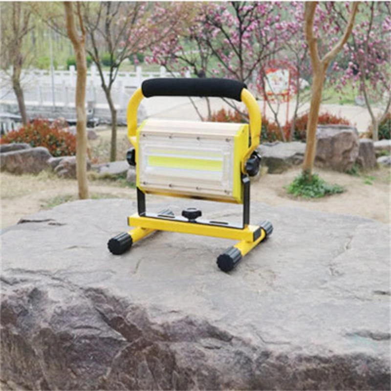 Портативный перезаряжаемый светодиодный прожектор 100 Вт с питанием от