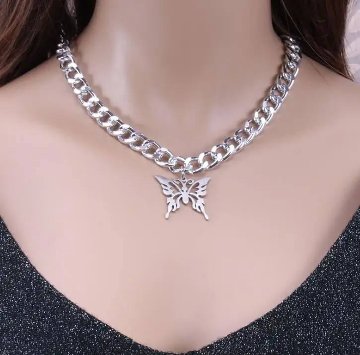 Ожерелье с кулоном в виде лезвия бабочки готическом стиле Массивное колье-чокер