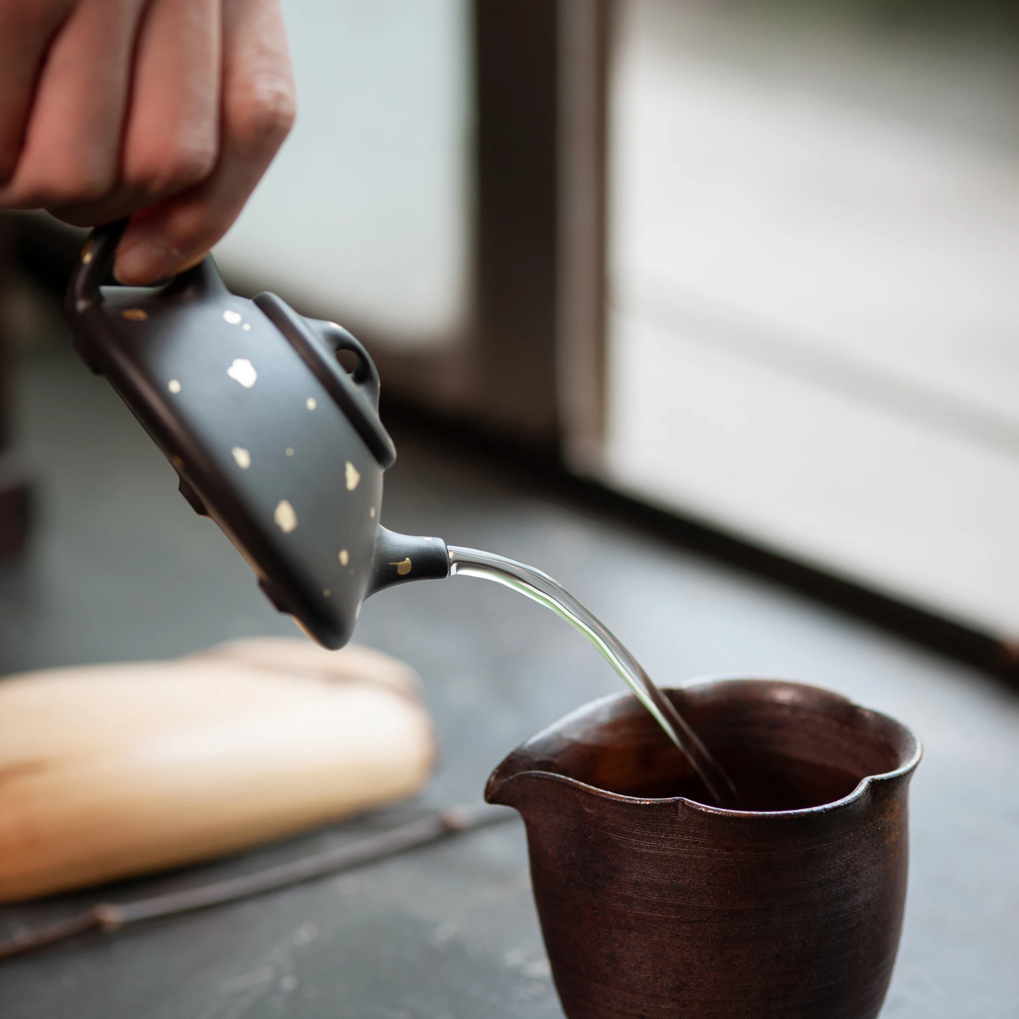 &quotKingTeaMall&quot Yixing Teapots &quotWen Ren Piao - Shi Piao&quot 110cc Zisha Teapot Dark Mud Teawares Teasets Teatools Tea Gifts. | Дом и