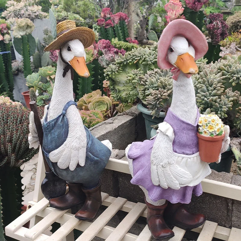 

Cute Duck Resin Garden Statue Simulation Duck Sculptures Ornaments Home Decor Outdoor Yard Lawn Garden Decorations Creative Gift