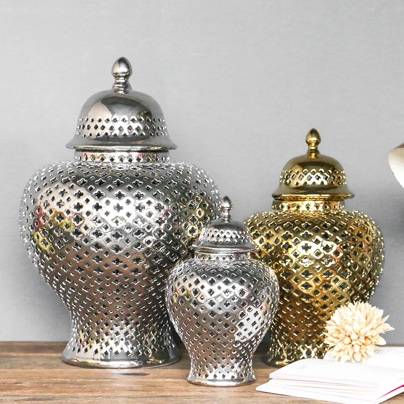 Creative Ceramics Hollow Out Gold Silver Storage Jar Decorative Cans Retro Decorative Crafts Decorative Accessories Candy Jar