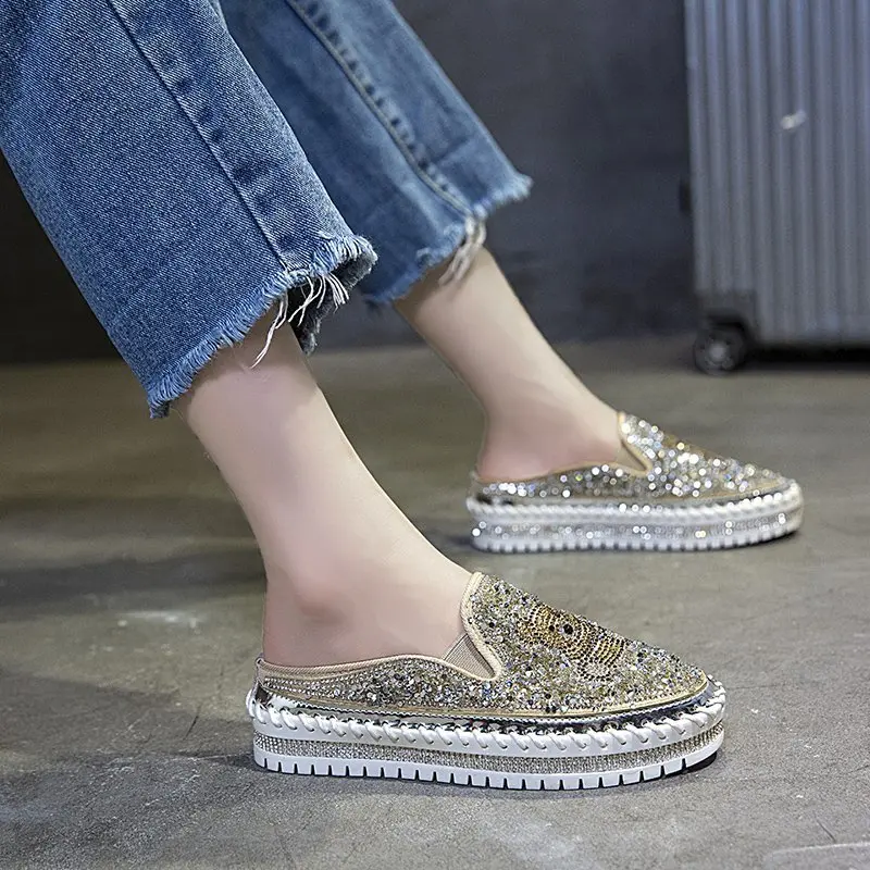 Туфли женские на плоской подошве с кристаллами рисунком медведя | Обувь