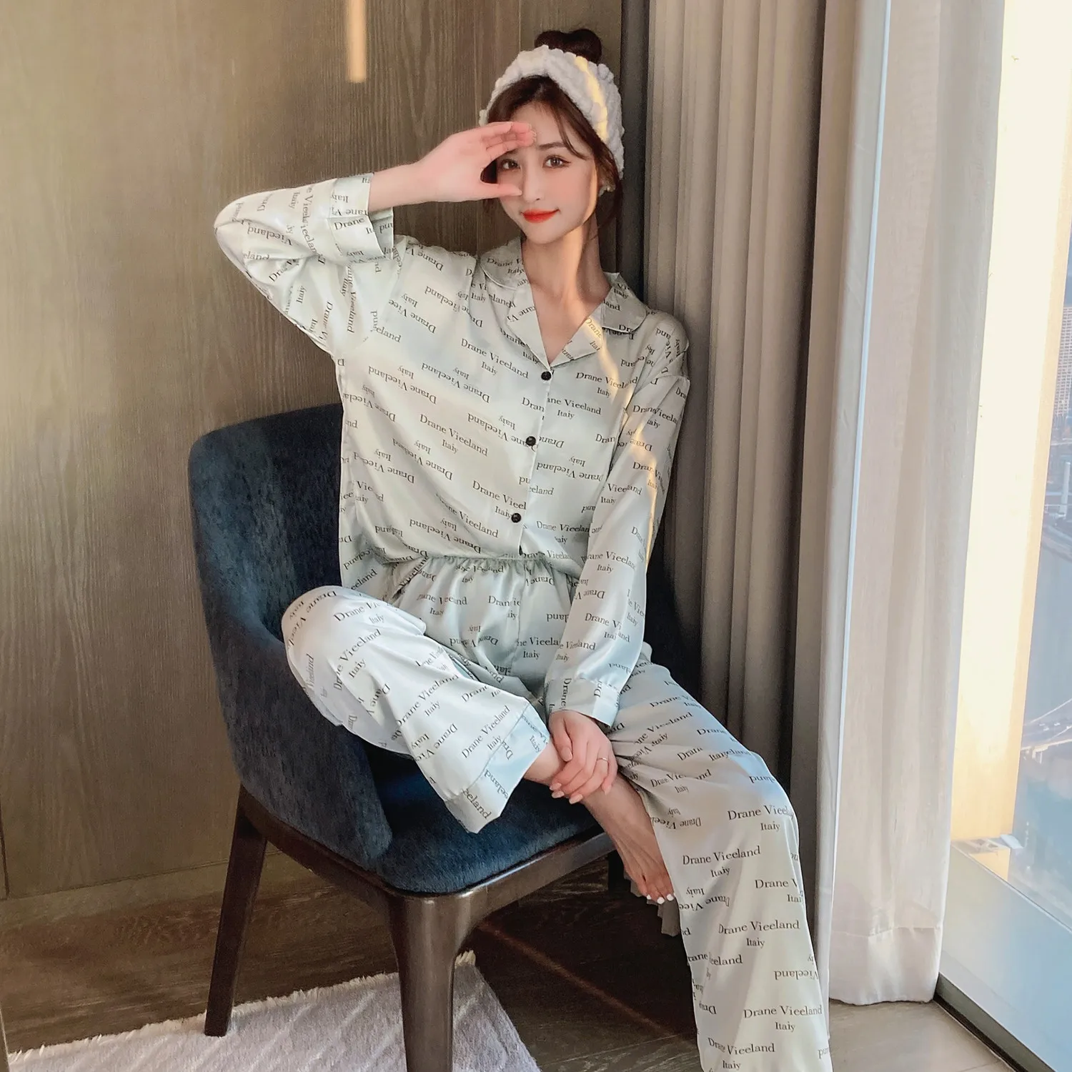 Sexy Sleepwear Snow and ice silk Pajama Set Spring Nighty Women Sleepwear Lapel Imitated Silk Fabric Plus Size Loose Version