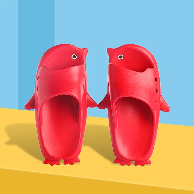 Летние тапочки детские пляжные с милыми животными пингвином сандалии из ЭВА на