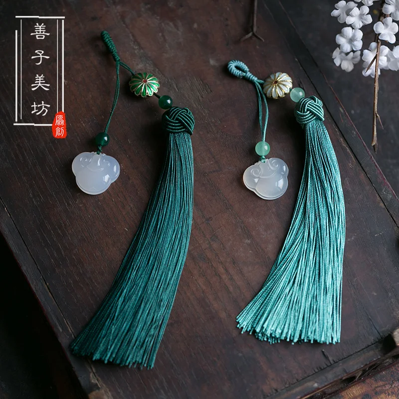 

Handmade Retro Chinese Style Collocation Cheongsam Entirely Handmade Cloisonne Tassels Pressure Lapel Accessories