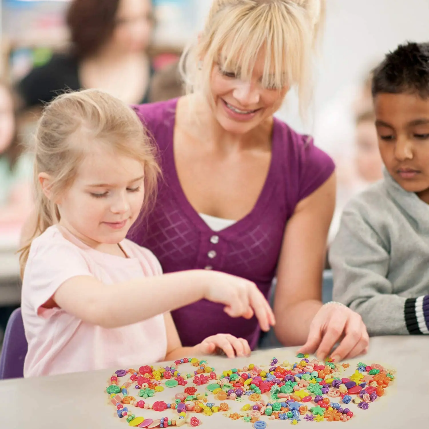 

HOMKARE Pop Beads Beads Kit for Jewelry Jewelry Making Kits DIY Beads Set with Accessories for Kids Jewelry Making (32 Grid)