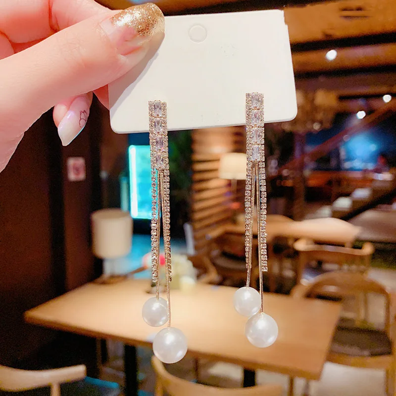 

2021 New Fashion Shiny Crystal Women Drop Earrings Contracted Long Tassel Sweet Pearl Fresh Senior Earrings