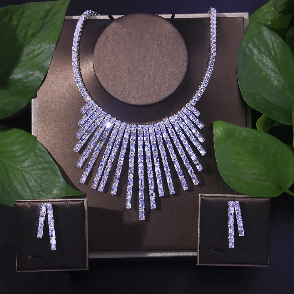 

Модный комплект одежды из 2 шт. кубический циркон ожерелье и серьги комплект ювелирных изделий для женщин Индия украшения Свадебный комплек...