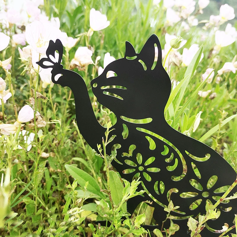 

New Metal Decoration Wrought Iron Cat Family Grass Garden Decor Ornaments Creative Hollow Ornaments