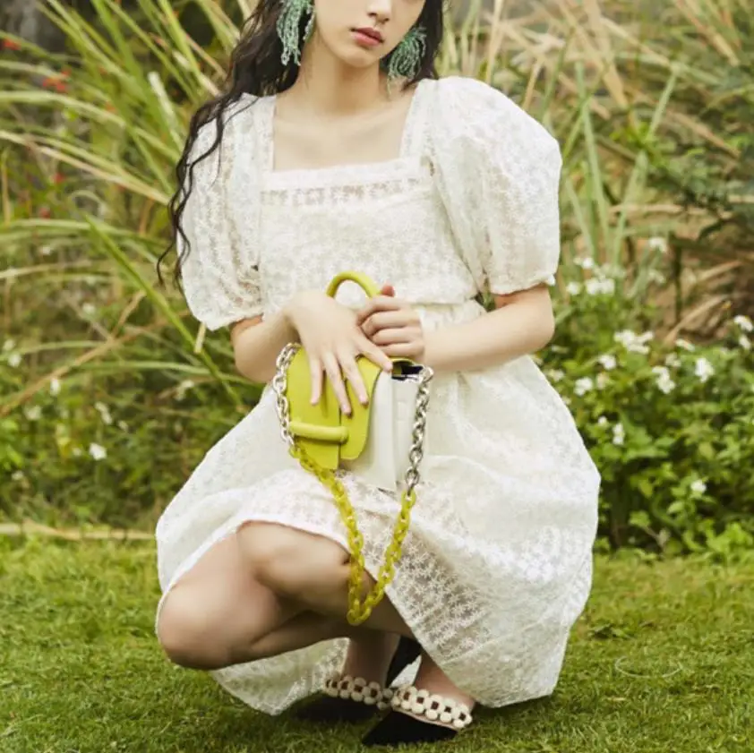 

2021 Summer Puff Sleeve Embroidered White Square Neck A-Line Dress Female French Sweet Style High Waist Lace Dress Y1186