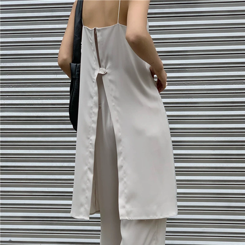 

TWOTWINSTYLE Casual Jumpsuits For Female Square Collar Off Shoulder Sleeveless High Waist Slimming Loose Women's Jumpsuits 2021