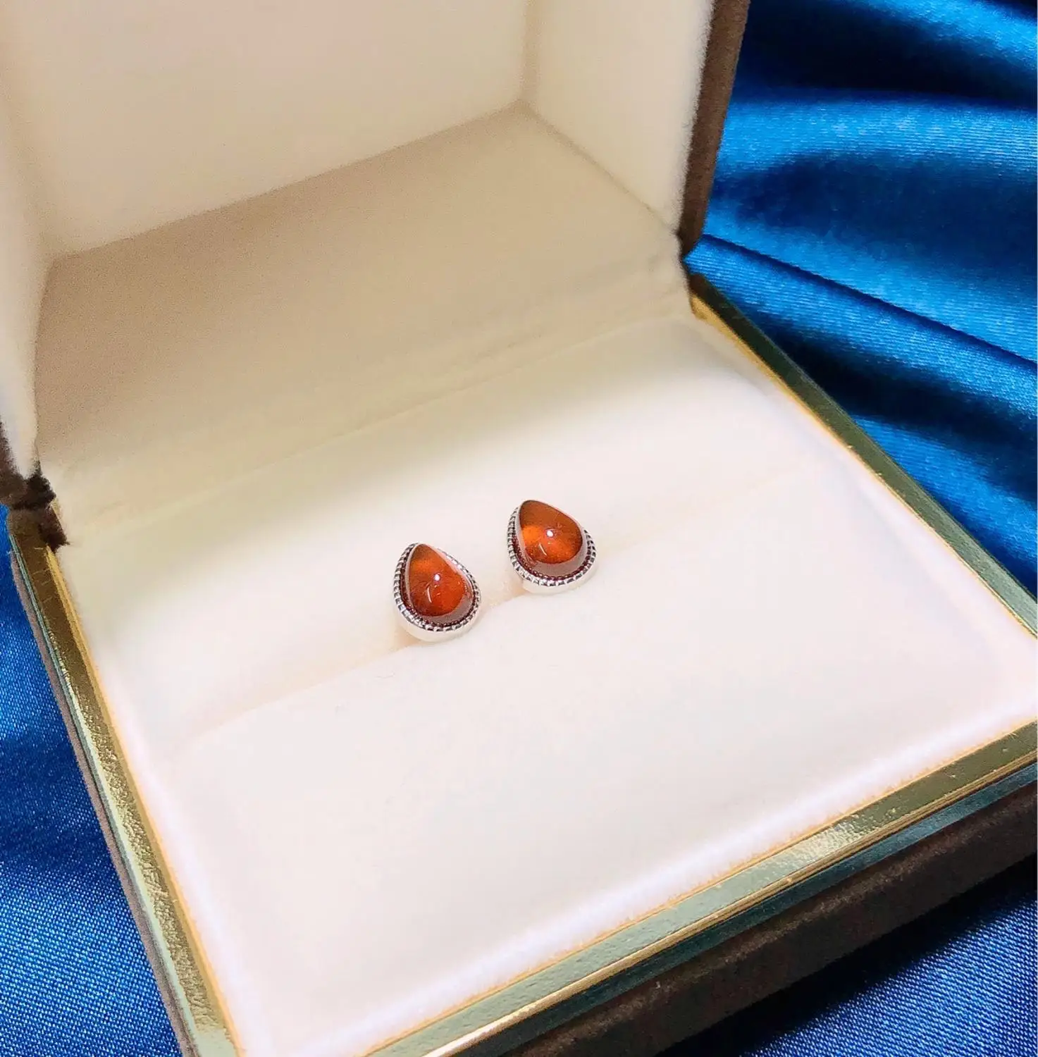 

Genuine 925 Sterling Silver Natural Stone Orange Garnet Drop Shaped Quartz Crystal Stud Earrings Women's Jewelry Wedding Gift