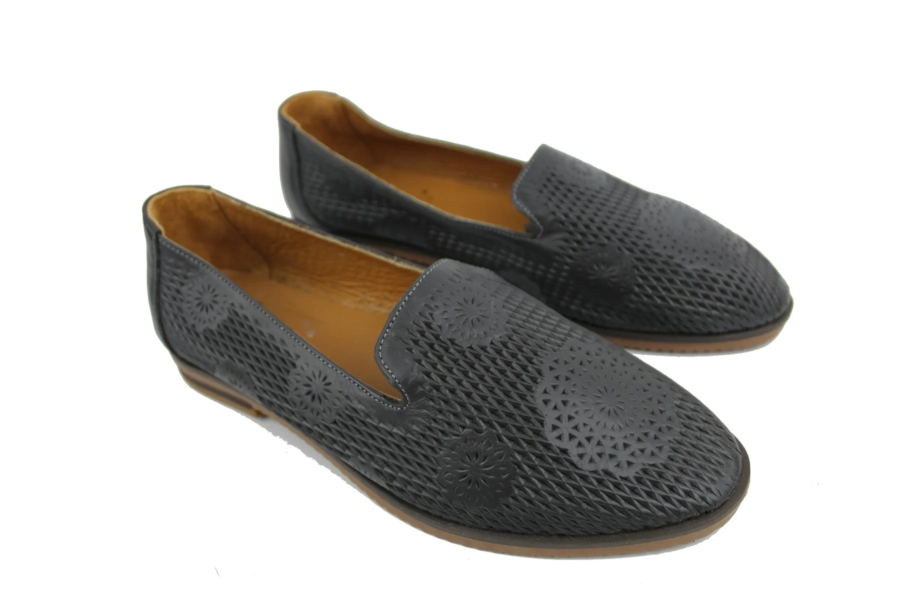 

Туфли ZER черные женские балерины