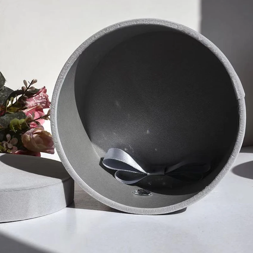 Жесткая картонная подарочная коробка для цветов круглая с крышкой упаковка розы