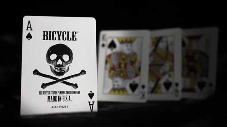 Велосипед Черный Череп Телефон Хэллоуин тема покер USPCC магические карты игры